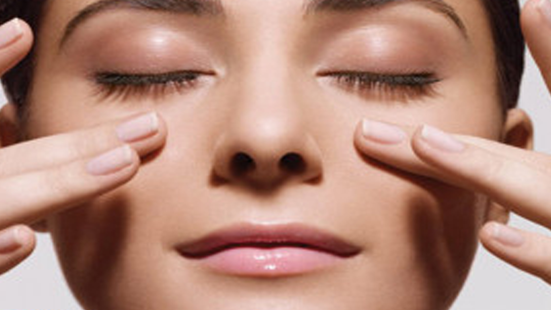 Cách massage bấm huyệt trị các bệnh về mắt