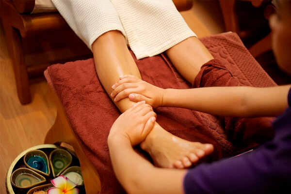 Phương pháp massage chân giúp thải độc, tăng cường sức khỏe