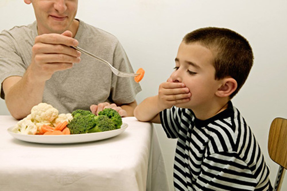 10 Cách trị trẻ biếng ăn